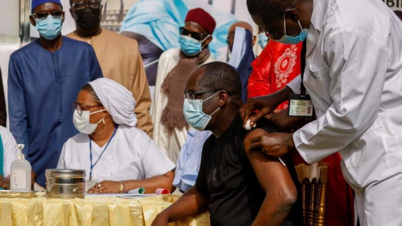 Sénégal : 400 000 doses de vaccins COVID-19 risquent d’expirer !