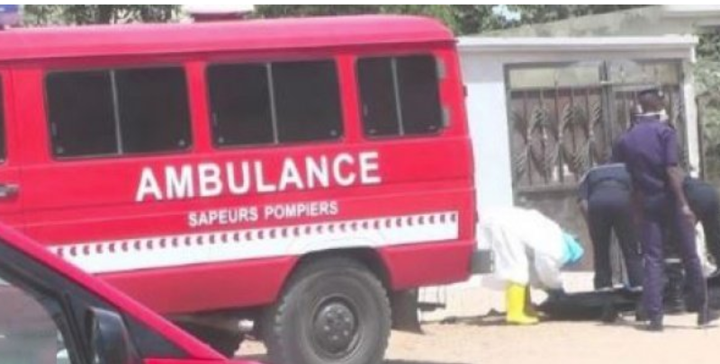 Le passager tombe du porte-bagage du bus et sombre dans le coma, le chauffeur déféré au parquet