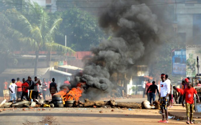 Grand-Dakar : Chaudes altercations entre les militants de Yaw et de Bby, plusieurs blessés graves notés