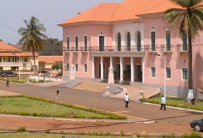 Situation confuse à Bissau : les images des affrontements