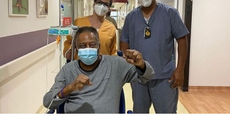 L’hospitalisation de Pelé prolongée à cause d’une infection urinaire