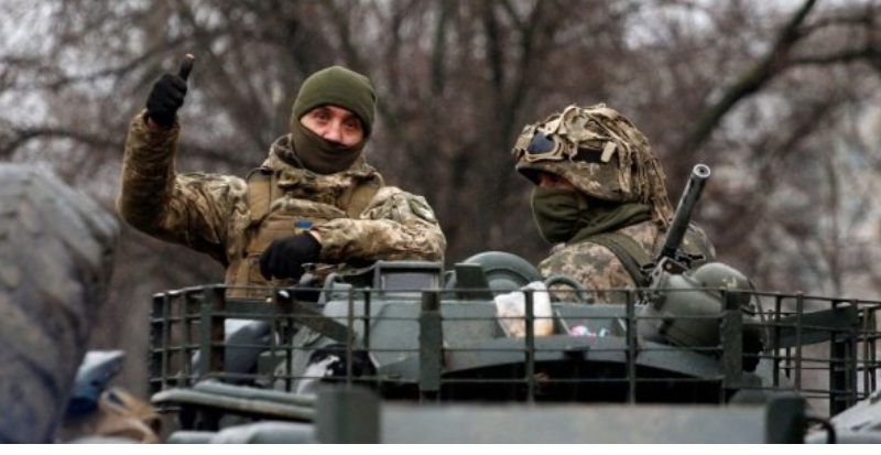 Guerre en Ukraine : les troupes russes progressent dans plusieurs villes