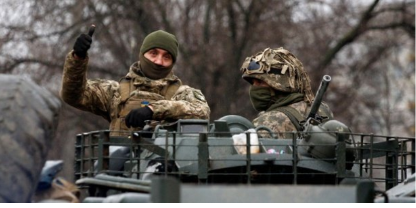 Guerre en Ukraine : les troupes russes progressent dans plusieurs villes