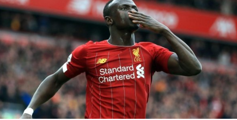 Liverpool : après Messi et Gerrard, Sadio Mané près de battre Ronaldo