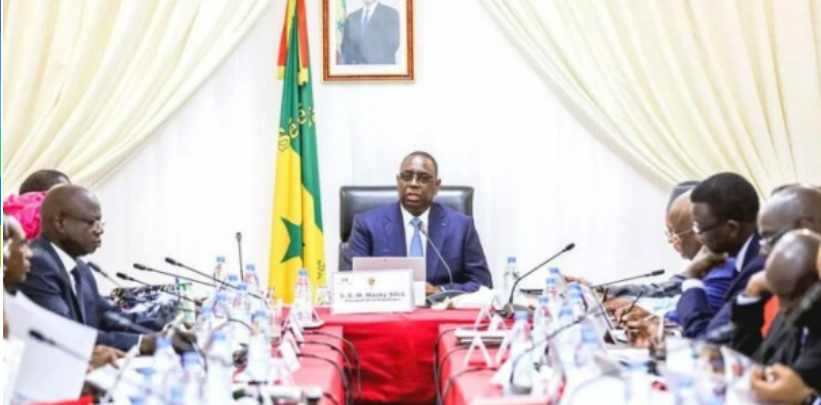 Respect des périodes de précampagne et campagne électorale : Macky Sall ne recule pas