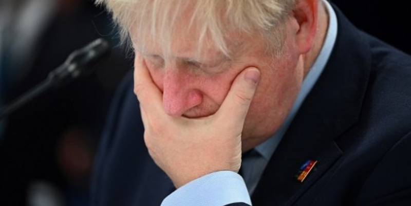 Grande Bretagne : deux nouvelles démissions au sein du gouvernement de Boris Johnson, quatre au total…