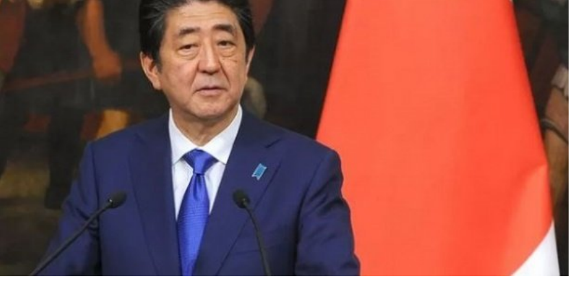 “Perte irréparable” pour Poutine, “Un moment très, très triste”: les réactions internationales à la mort de Shinzo Abe