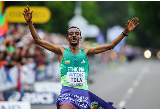 Championnats du monde d’athlétisme : l’Éthiopien Tola s’offre le marathon et un record