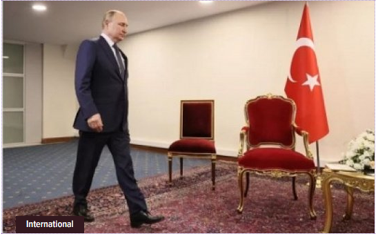 La petite vengeance d’Erdogan face à Poutine en le faisant attendre devant les caméras