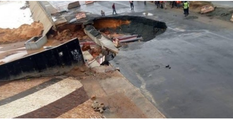 Fortes pluies à Dakar: Une partie du pont l’émergence s’affaisse