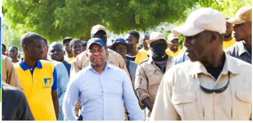 [Images] Bougane Gueye bat campagne dans les rues de Dakar contre BBY