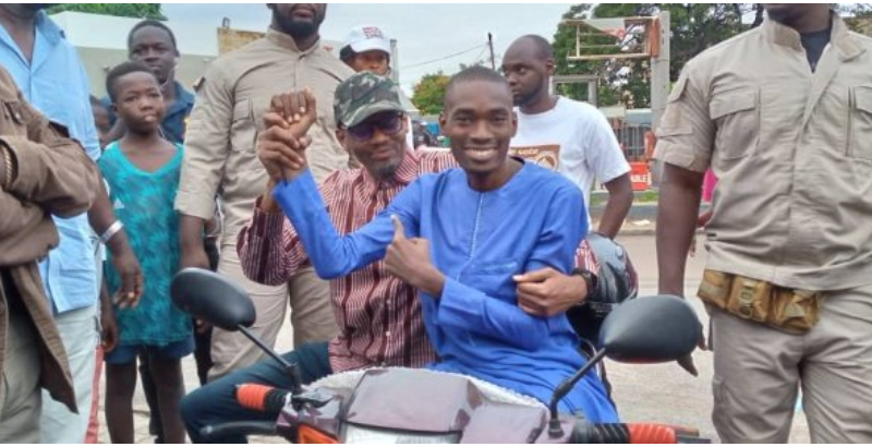 Habib Niang et sa jeunesse déroulent le tapis rouge à Mimi Touré.