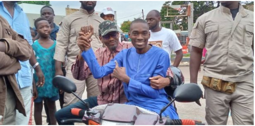 Habib Niang et sa jeunesse déroulent le tapis rouge à Mimi Touré.