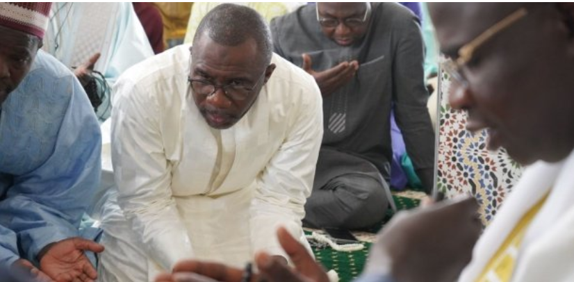 Doudou Ka inaugure la mosquée de l’AIBD