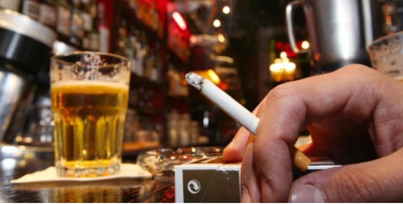 Comment l’alcool et le tabac sont en cause dans la moitié des cancers