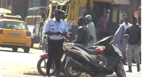 Ndoye vole la moto de la police et prend trois mois