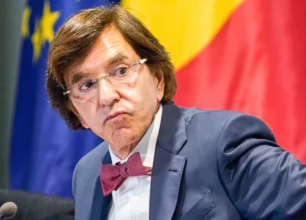 “Intolérable”: Elio Di Rupo tacle la Fifa et lance un appel aux Diables