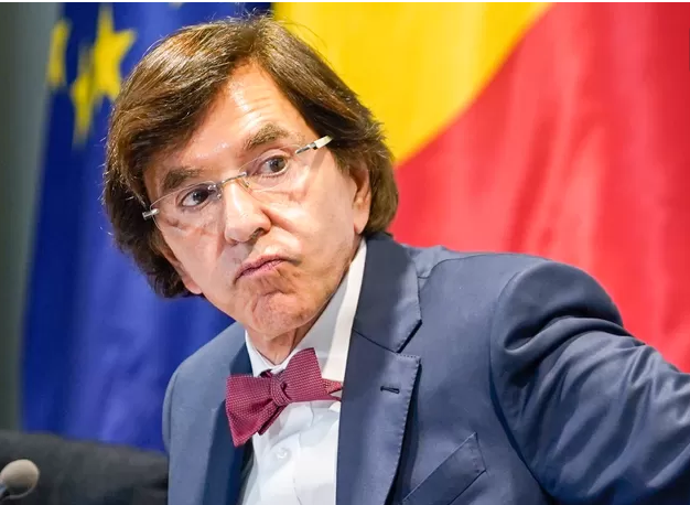 “Intolérable”: Elio Di Rupo tacle la Fifa et lance un appel aux Diables