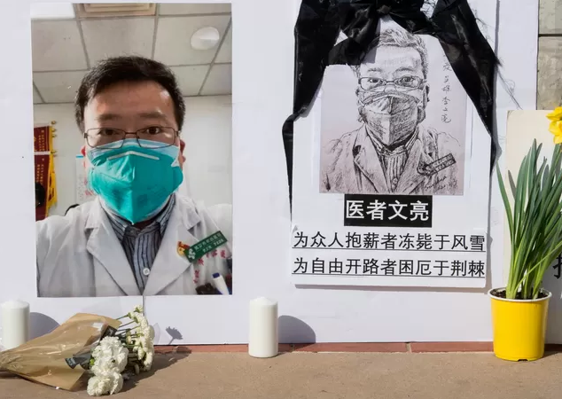 Des internautes chinois rendent hommage au médecin lanceur d’alerte du Covid-19