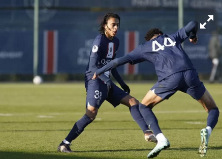 Le petit frère de Kylian Mbappé, Ethan, découvre l’équipe première du PSG à 15 ans