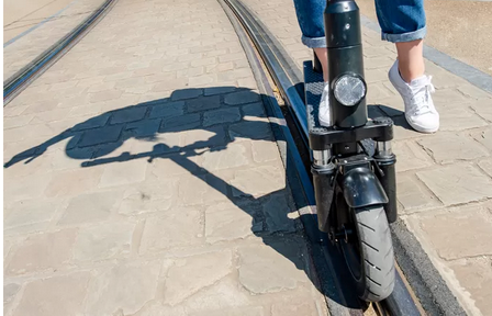 Un piéton grièvement blessé après avoir été renversé par une trottinette électrique