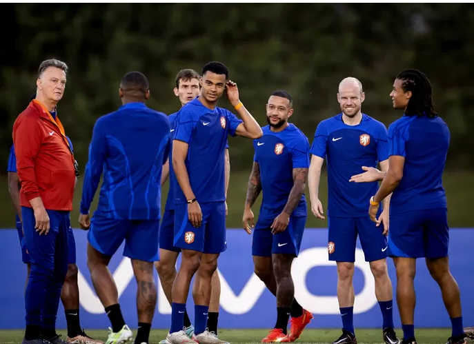 Gakpo et les Pays-Bas face au bunker américain, découvrez les compositions