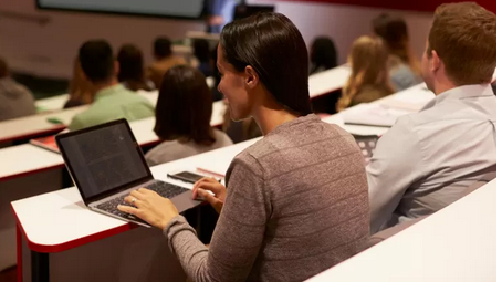 Un professeur d’université découvre que la moitié de ses étudiants ont triché avec ChatGPT