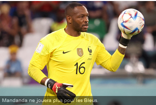 Equipe de France : Mandanda va également se retirer !