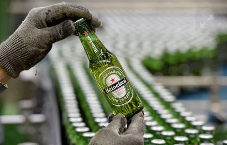 Les ventes du géant de la bière Heineken explosent: son chiffre d’affaires et son bénéfice en 2022