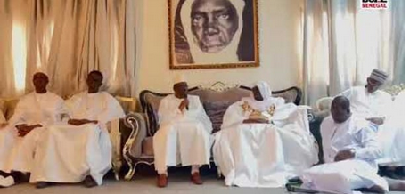 Devant le Khalife des Layennes, Macky Sall se pose en rempart des confréries