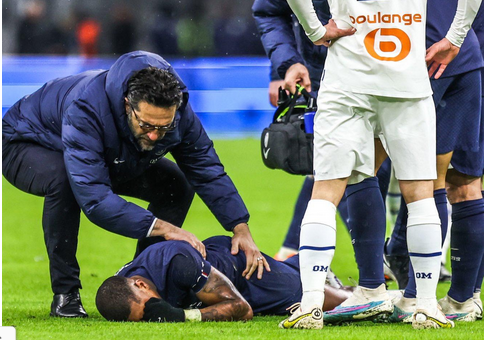 PSG : saison terminée pour Kimpembe !