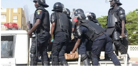 Police de Diamaguène Sicap-Mbao : Un duo tente de soudoyer les policiers pour libérer leurs complices dealers et se fait arrêter