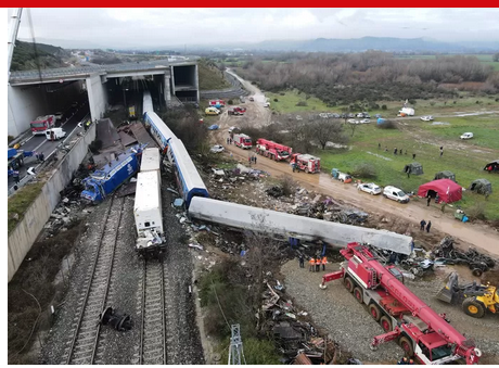 Catastrophe ferroviaire en Grèce: perquisitions en cours à la gare de Larissa