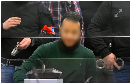 Salah Abdeslam a dû “donner des gages” de sa loyauté à son retour de Paris