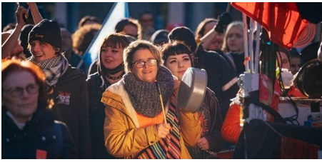 France / Retraites: 2.000 personnes à Nantes pour un concert de casseroles