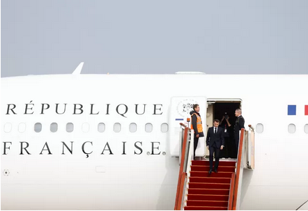 Emmanuel Macron est arrivé en Chine pour une visite de trois jours