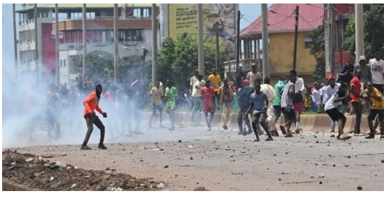 Guinée : Sept morts par balle dans les manifestations anti-junte, selon l’opposition