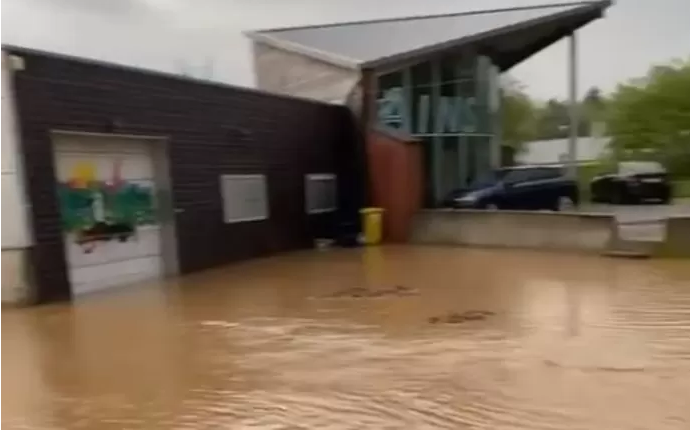 Un orage a provoqué des inondations dans des commerces et des habitations à Omal