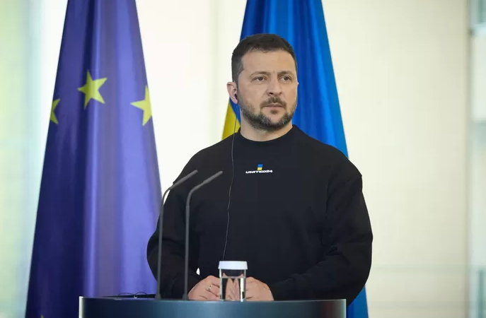 Zelensky de retour en Ukraine avec « de nouvelles armes puissantes”