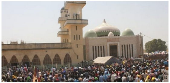 CHEIKH BÉCAYE AL BECAYE KOUNTA REPOSE DESORMAIS A LA GRANDE MOSQUÉE