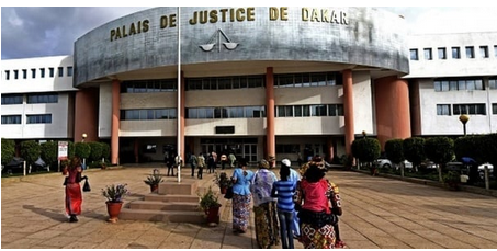 Alerte au Tribunal de Dakar : quatre cabinets bloqués faute de…