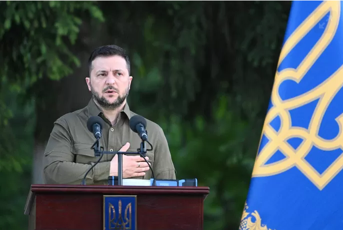 Zelensky demande un “signal clair” sur l’adhésion de l’Ukraine à l’OTAN