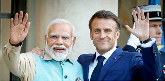 Macron décerne à Narendra Modi la grand’croix de la Légion d’honneur