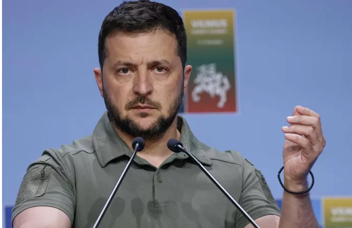 Zelensky accuse Moscou d’avoir “ciblé” des sites utilisés pour l’exportation des céréales