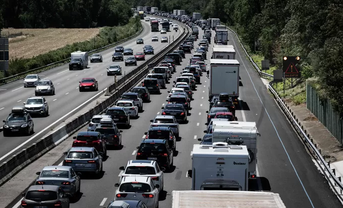 Un samedi classé rouge sur les routes d’Europe pour les départs en vacances