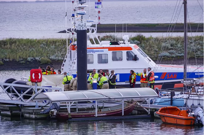 Un mort et des blessés dans l’incendie d’un cargo aux Pays-Bas