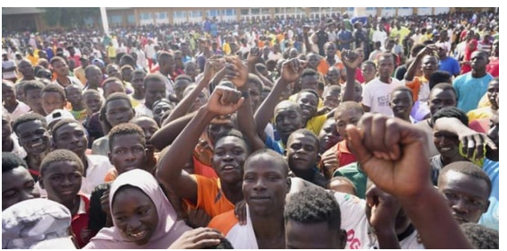 Niger: une coalition de la société civile somme la France de retirer ses troupes