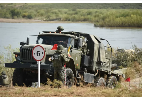 L’armée russe souffre “sur tout le front” d’une baisse de moral, de conflits internes et d’une pénurie de matériel