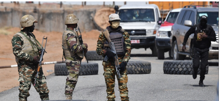 Burkina : le gouvernement approuve un projet permettant l’envoi de militaires au Niger