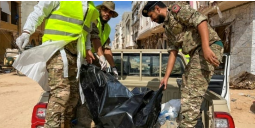 Libye: à Derna, des rescapés sous le choc racontent la catastrophe